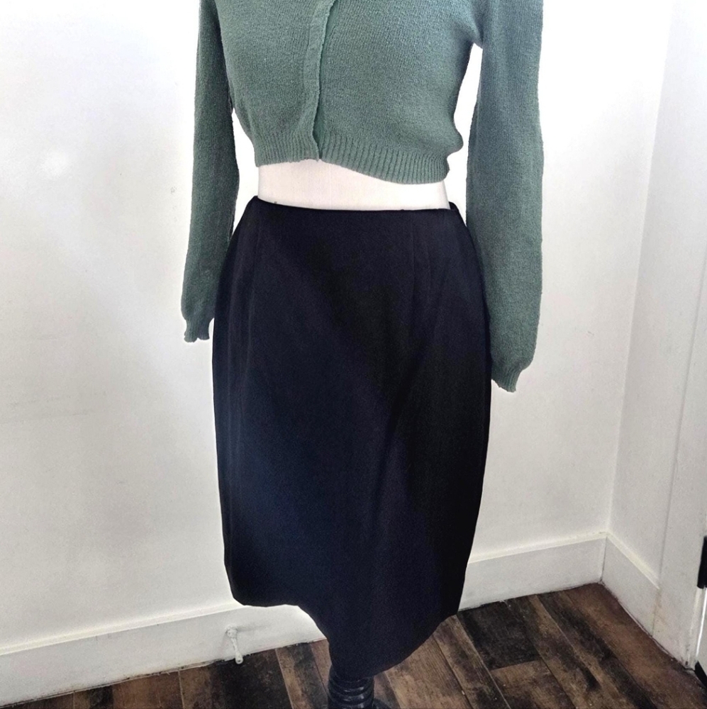 Vintage 1990s Black Wool Skirt by Courtenay / Autumn Sheath Pencil Skirt